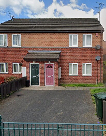 1 Bedroom Flat To Rent In Middleham Court, Bradford, West Yorkshire, BD4