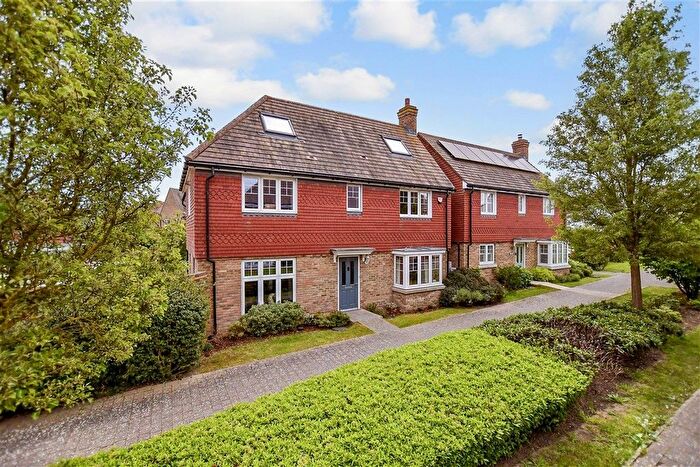 4 Bedroom Detached House For Sale In Brambling Avenue, Finberry, Ashford, Kent, TN25