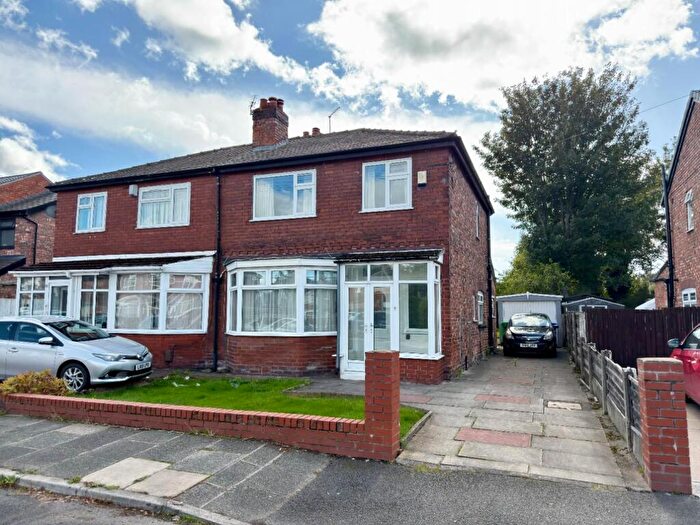 3 Bedroom Semi-Detached House For Sale In Egerton Road South, Chorlton, M21