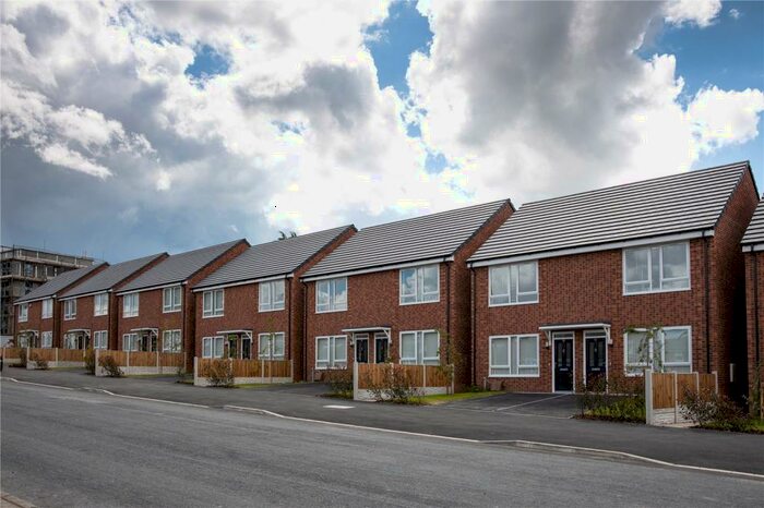 3 Bedroom Semi-Detached House To Rent In Park Street, Liverpool, Merseyside, L8