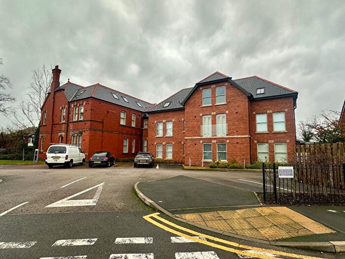 2 Bedroom Flat For Sale In Hornbeam Close, Great Moor, Stockport, SK2