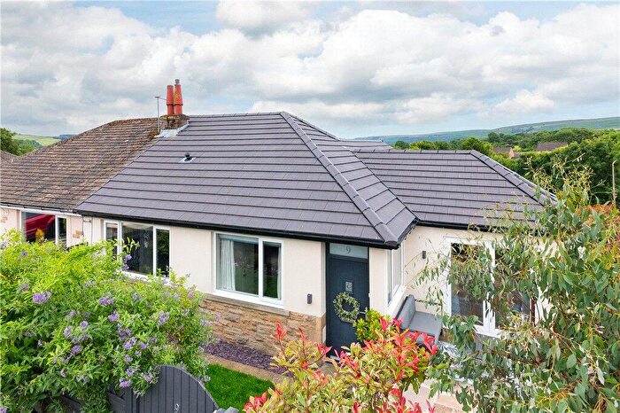 3 Bedroom Bungalow For Sale In Moor Park Drive, Addingham, Ilkley, West Yorkshire, LS29