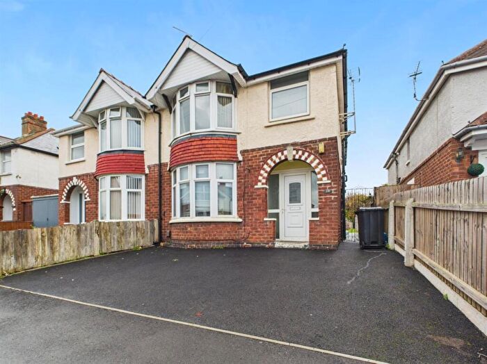 3 Bedroom Semi Detached House For Sale In Massey Road, Gloucester, GL1