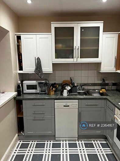 1 Bedroom Flat To Rent In Hendon Lane, London, N3