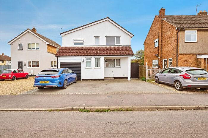 4 Bedroom Detached House For Sale In The Grove, Market Deeping, Peterborough, PE6