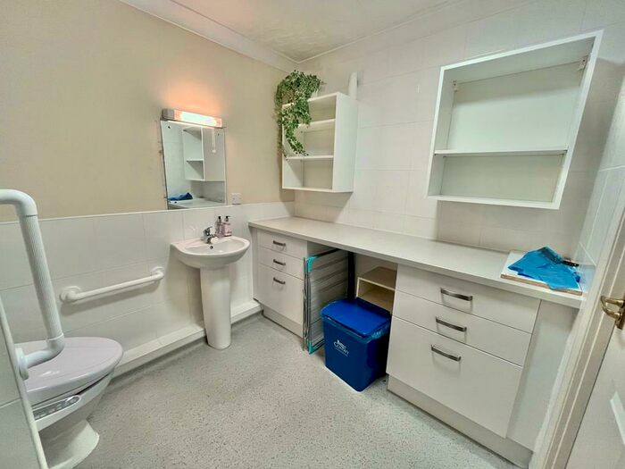 Flat For Sale In Cwrt Sant Tudno, Clarence Road, Llandudno, LL30