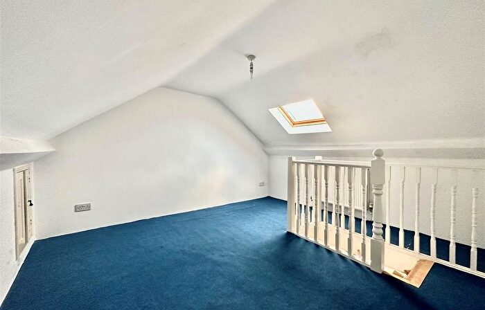 2 Bedroom End Terrace House To Rent In East Street, Dover, Kent, CT17
