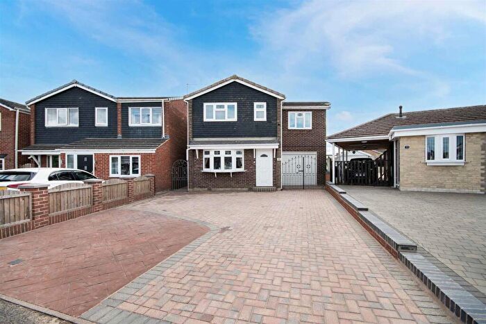 4 Bedroom Detached House For Sale In Holyrood Rise, Bramley, Rotherham, S66
