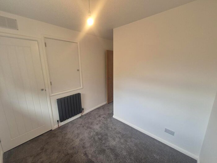 2 Bedroom End Of Terrace House To Rent In Runnymede Road, Yeovil, BA21