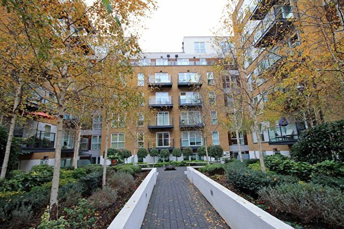 1 Bedroom Flat To Rent In Bromyard Avenue, London, W3