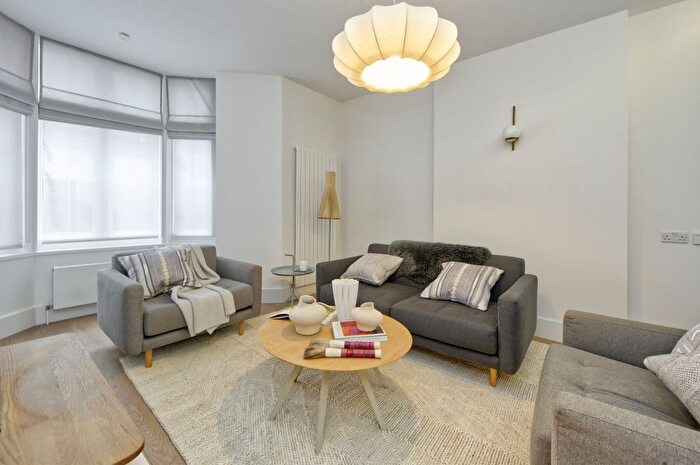 1 Bedroom Flat For Sale In Lennox Gardens, London, SW1X