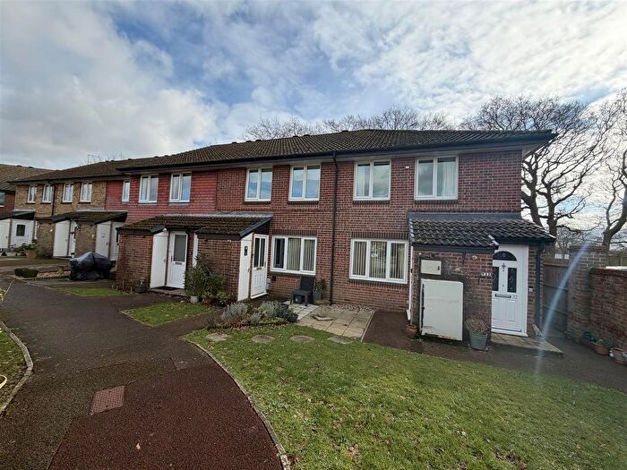 1 Bedroom Flat For Sale In Hamble Court, Shannon Road, Stubbington, Fareham, PO14