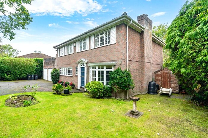 5 Bedroom Detached House For Sale In Highland Road, Wimborne, Dorset, BH21