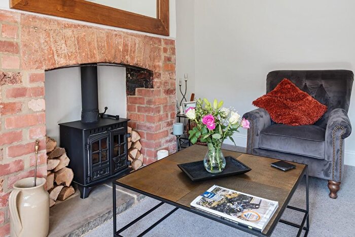 2 Bedroom Cottage For Sale In Markham Cottages, Aberford, Leeds, LS25
