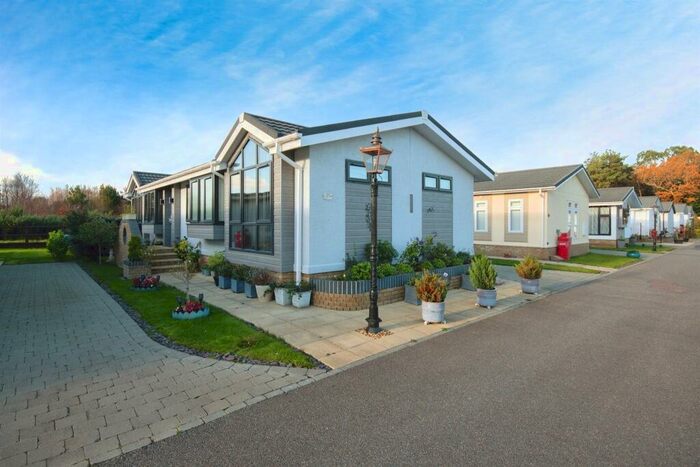 2 Bedroom Bungalow For Sale In Juniper Way, Three Legged Cross, Wimborne, BH21