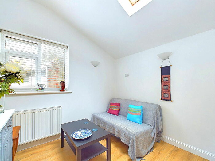 5 Bedroom Semi-Detached House For Sale In Victoria Road, Worthing, BN11