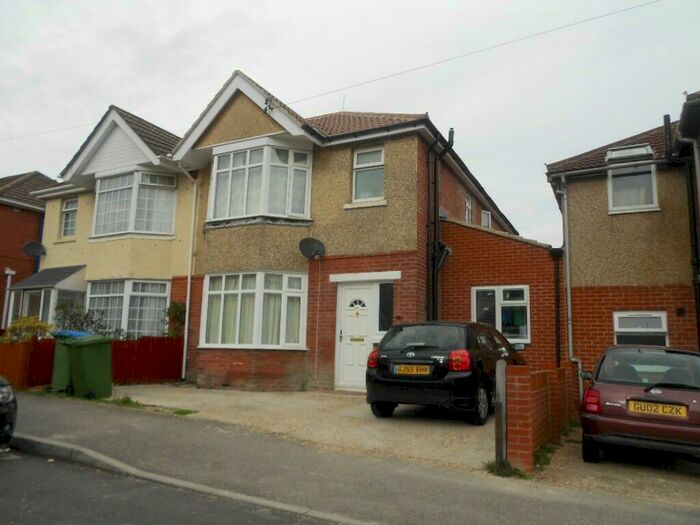 6 Bedroom House To Rent In Granby Grove, Highfield, Southampton, SO17