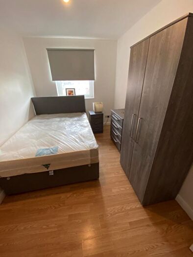 1 Bedroom Flat To Rent In Hathersage Road, M13
