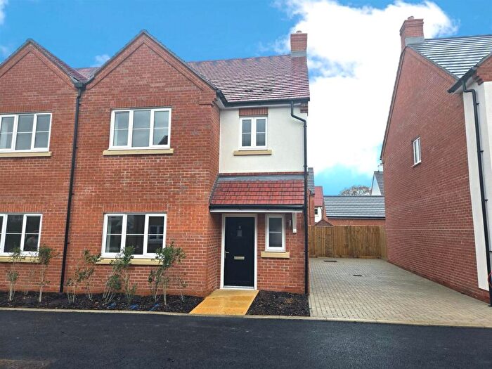 3 Bedroom Semi Detached House For Sale In Flying Fortress Way, Thurleigh, MK44