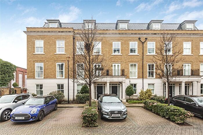 5 Bedroom Terraced House For Sale In Brewery Lane, Twickenham, TW1