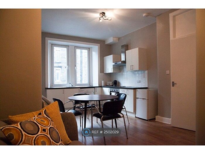 1 Bedroom Flat To Rent In Albion Terrace, Edinburgh, EH7