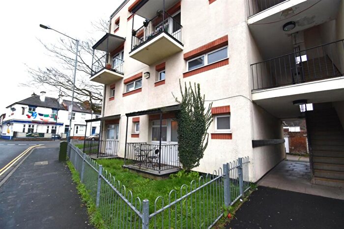 1 Bedroom Apartment To Rent In Kennedy Square, Leamington Spa, CV32