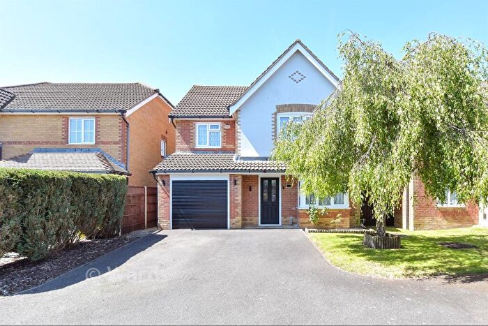 4 Bedroom Detached House For Sale In Geddes Close, Hawkinge, Kent, CT18