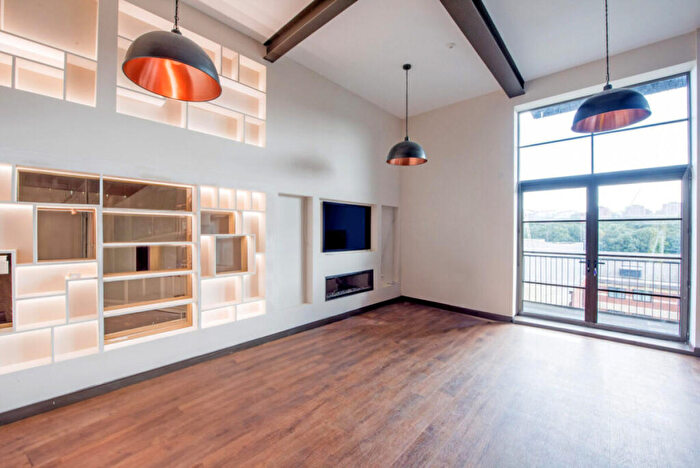 2 Bedroom Apartment To Rent In Clavering Place, Newcastle, NE1