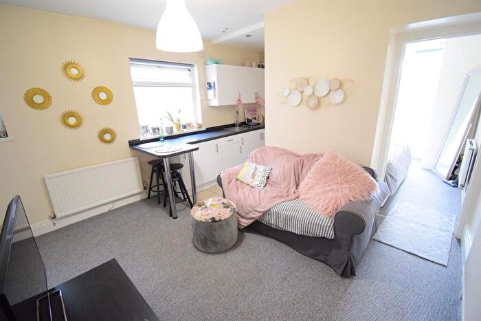 1 Bedroom Flat To Rent In Pontcanna, Cardiff, CF11