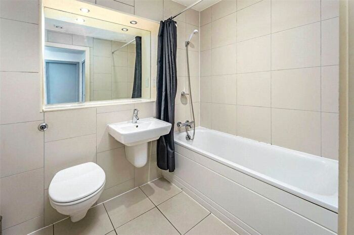 2 Bedroom Apartment To Rent In Lime Square, City Road, Newcastle Upon Tyne, NE1