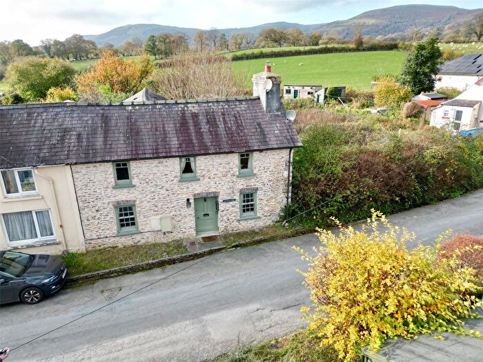 4 Bedroom Semi-Detached House For Sale In Cilycwm, Llandovery, Carmarthenshire, SA20