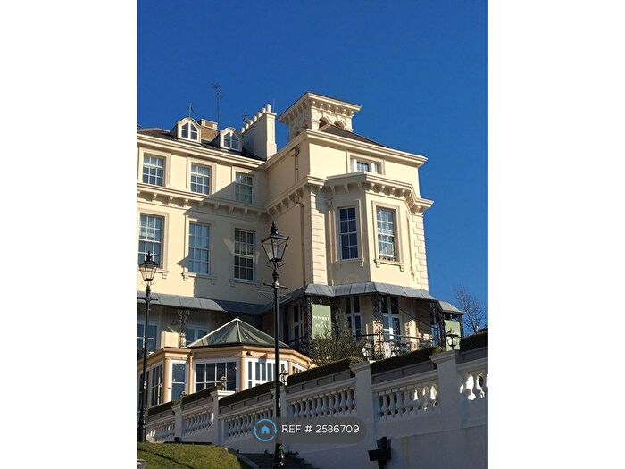 1 Bedroom Flat To Rent In Tower House, Richmond, TW9