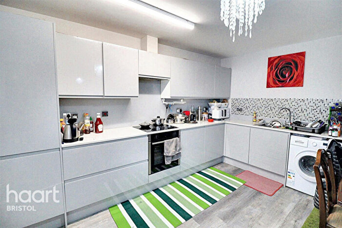 2 Bedroom Apartment To Rent In Station Road, Bristol, BS11