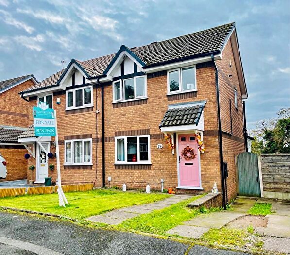 3 Bedroom Semi-Detached House For Sale In Bleasdale Street, Royton, OL2