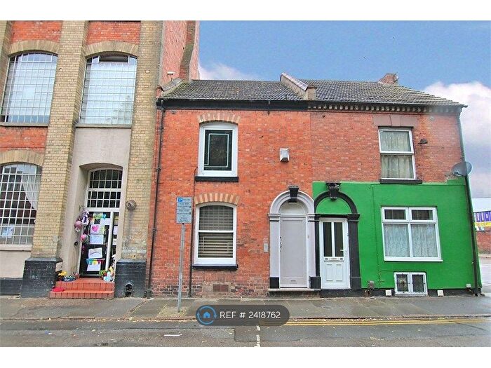 4 Bedroom Terraced House To Rent In Palmerston Road, Northampton, NN1