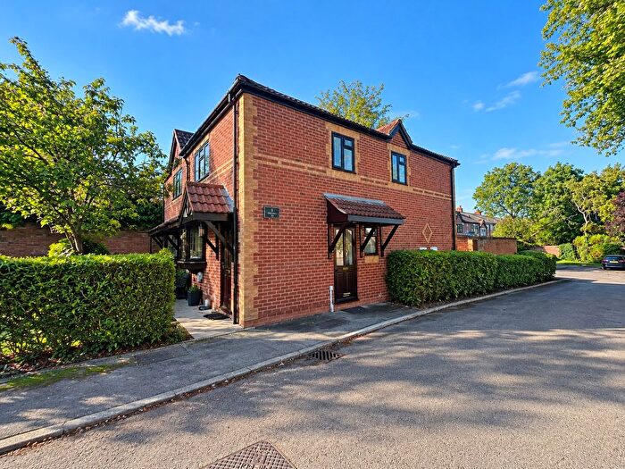 1 Bedroom Maisonette To Rent In The Cedars, Birmingham, West Midlands, B25