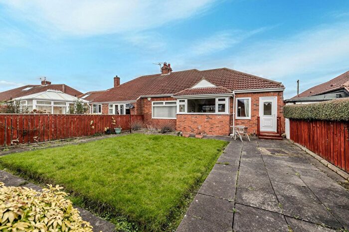 2 Bedroom Semi Detached Bungalow For Sale In Bosworth Gardens, Newcastle Upon Tyne, NE6