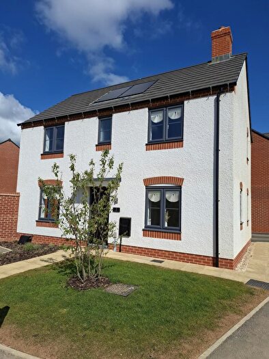 3 Bedroom Detached House For Sale In Birch Grove, Northampton, NN7