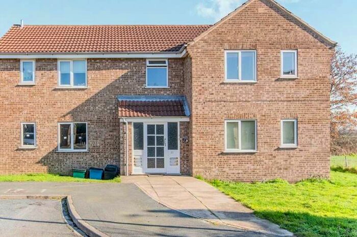 Flat To Rent In Sycamore Road, Barlby, Selby, YO8