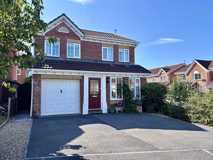 4 Bedroom Detached House For Sale In Sorrel Way, Gillingham, SP8