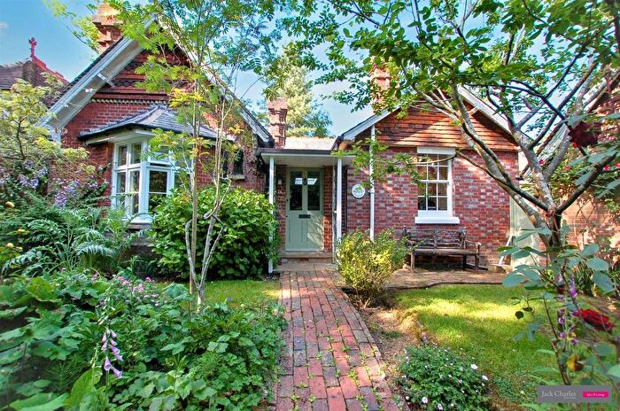 5 Bedroom Detached House To Rent In Three Elm Lane, Tonbridge, TN11