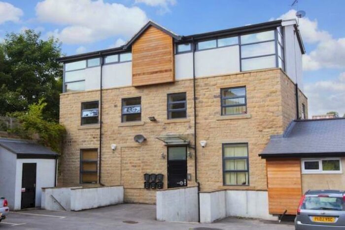 2 Bedroom Property To Rent In Spinners Wharf, Dockfield Terrace, Shipley, BD17