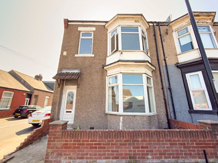 2 Bedroom Flat For Sale In Hyde Street, Sunderland, Tyne And Wear, SR2