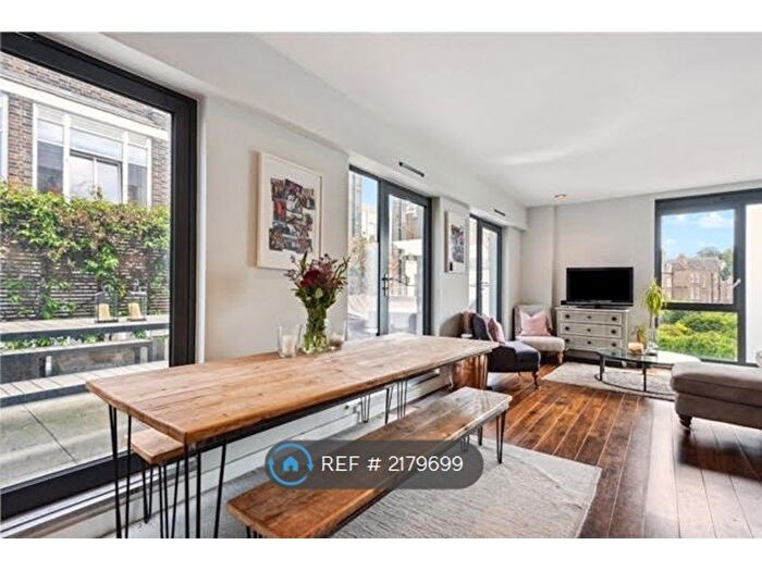 3 Bedroom Flat To Rent In Porteus Place, London, SW4