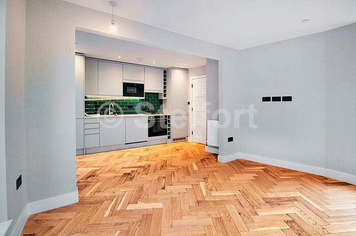 1 Bedroom Apartment To Rent In Crownage Close, London, E7