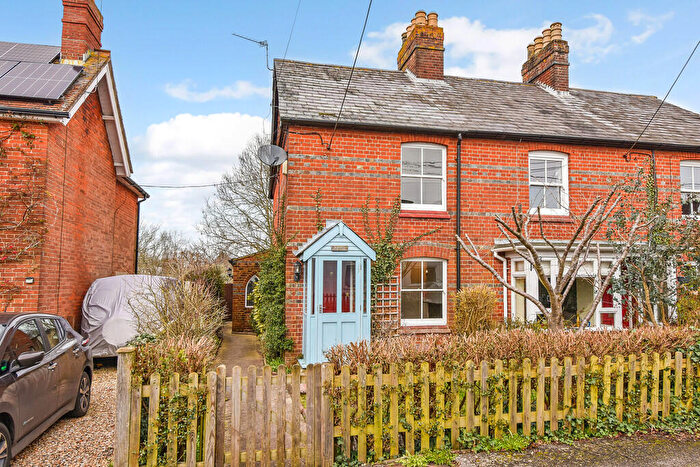 3 Bedroom Semi-Detached House To Rent In Rozel Cottage, Church Road, SO32