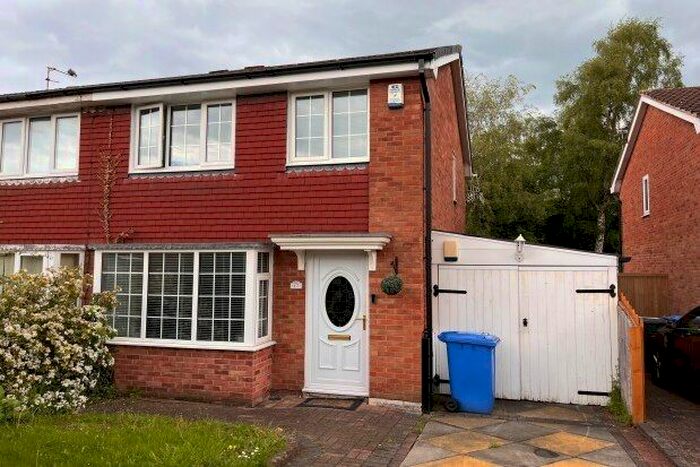 3 Bedroom Property To Rent In Woodhouse Close, Warrington, WA3