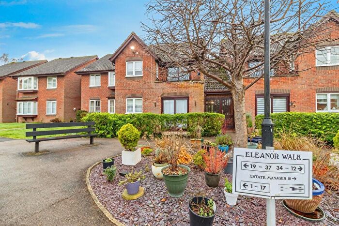 2 Bedroom Apartment For Sale In Eleanor Walk, Woburn, Milton Keynes, MK17