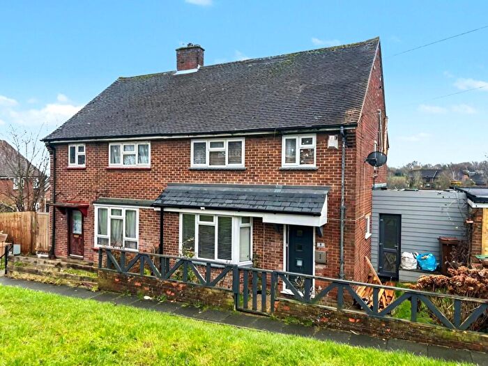 3 Bedroom Semi Detached House For Sale In Tobruk Way, Wayfield, Kent, ME5