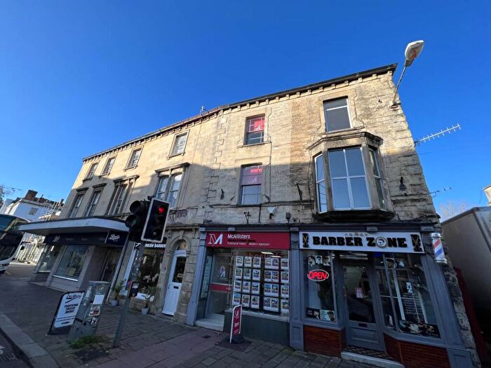 2 Bedroom Maisonette To Rent In Market Place, Frome, Somerset, BA11